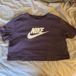 NIKE T SHIRT
